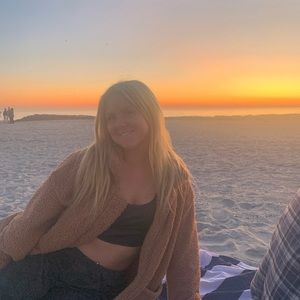 Meet your Posher, Megan